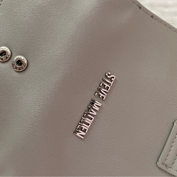 Steve Madden - Grey Women’s Wallet with Card Holder - Picture 6 of 6